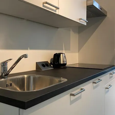 Stunning In With Kitchen * Putten