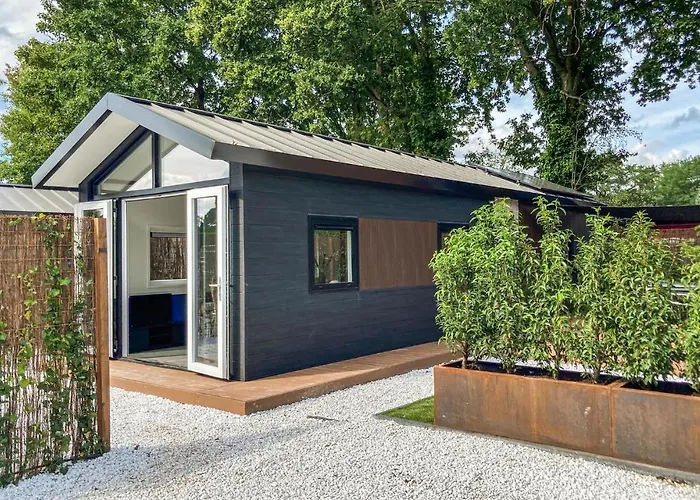 Stunning In With Kitchen * Putten