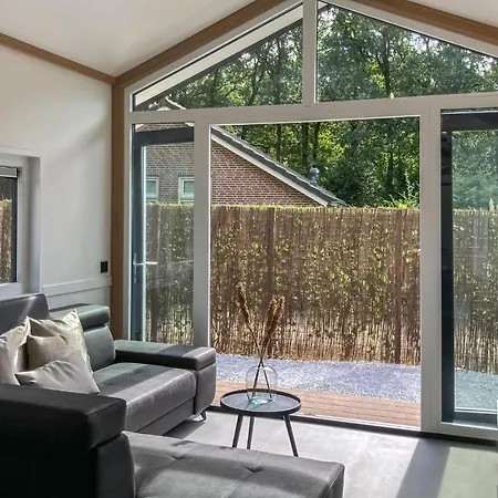 Stunning In With Kitchen * Putten