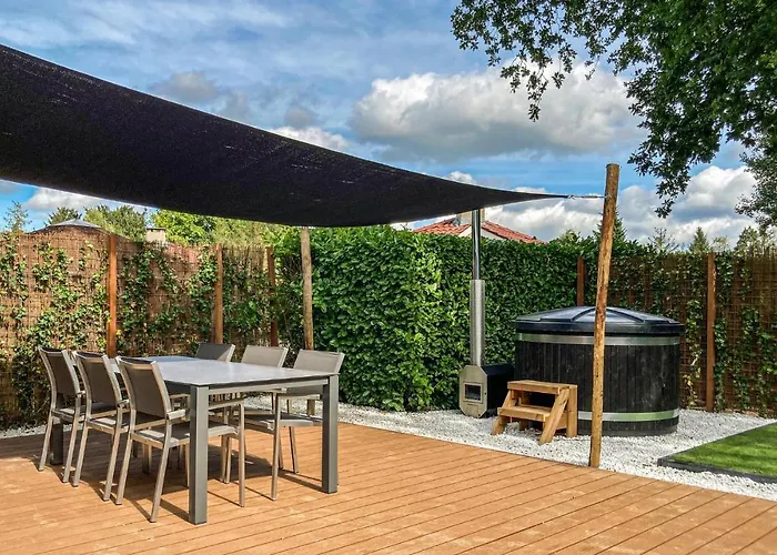 Stunning In With Kitchen *